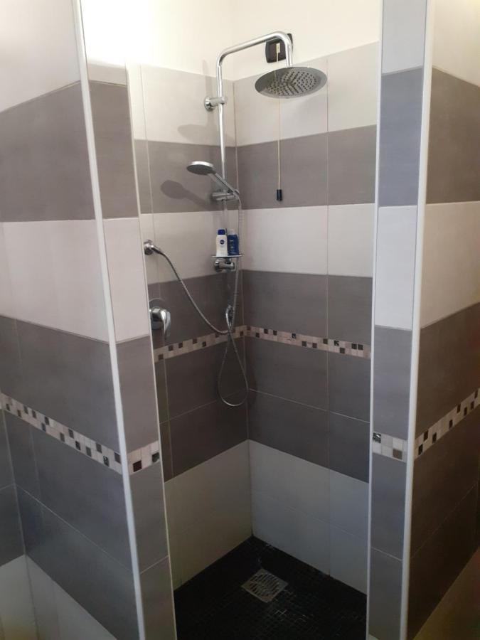 Casa Dylan Apartment Cagliari Ngoại thất bức ảnh