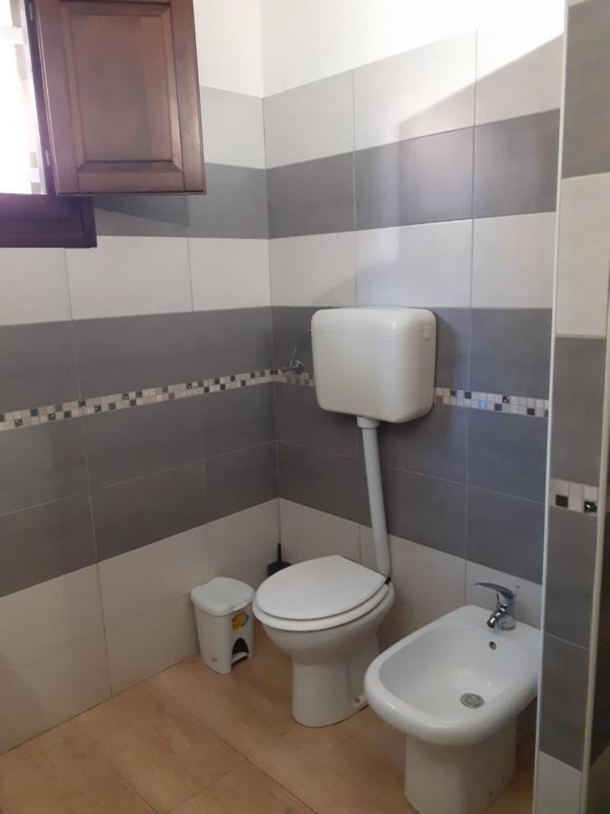 Casa Dylan Apartment Cagliari Ngoại thất bức ảnh